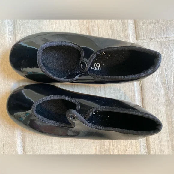 Girls Tap Shoes - Picture 2 of 3